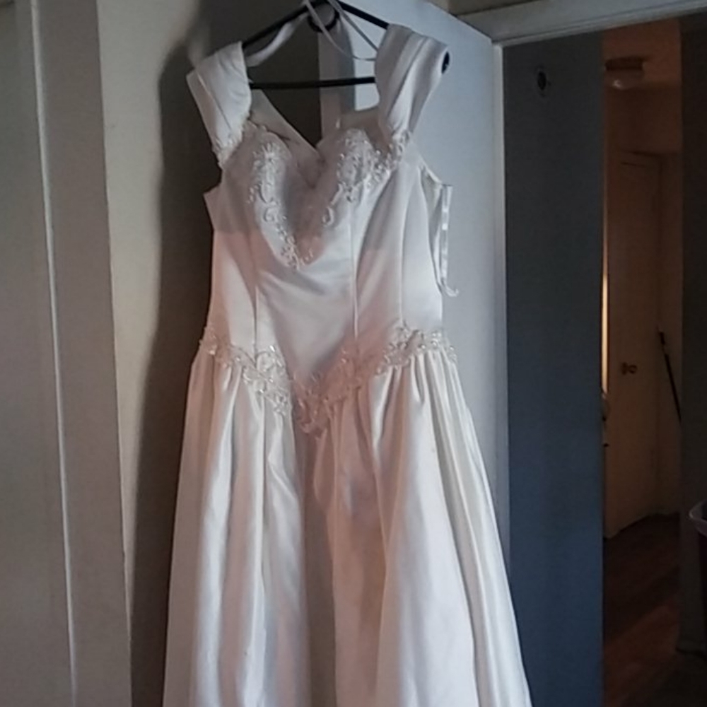 Wedding dress